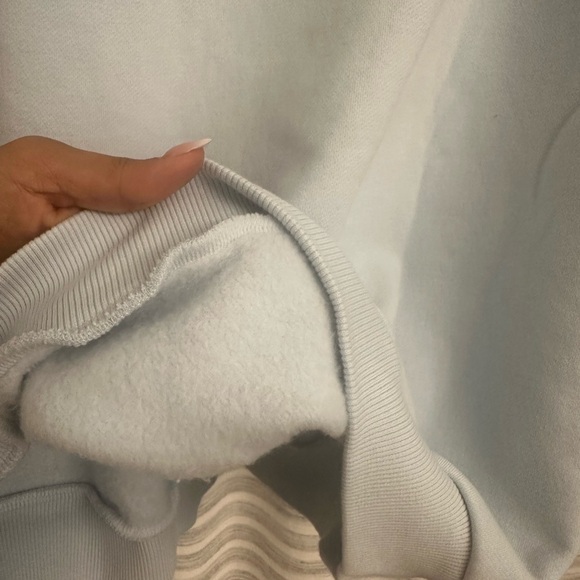 Vuori Sky Blue Women's Restore OS Hoddie - Light Mist size M - Picture 8 of 8